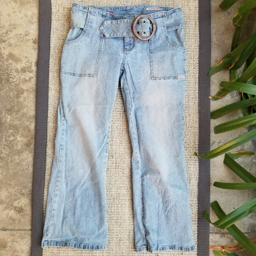 Vintage Guess light wash "flare" Jeans size 28